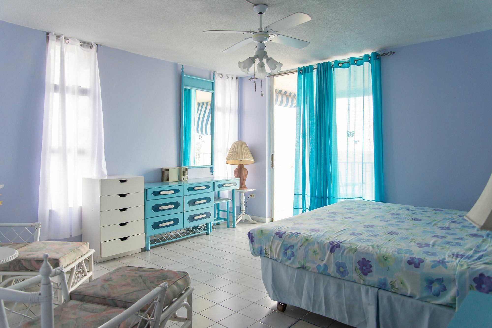 Montego Bay Club Apartments Экстерьер фото